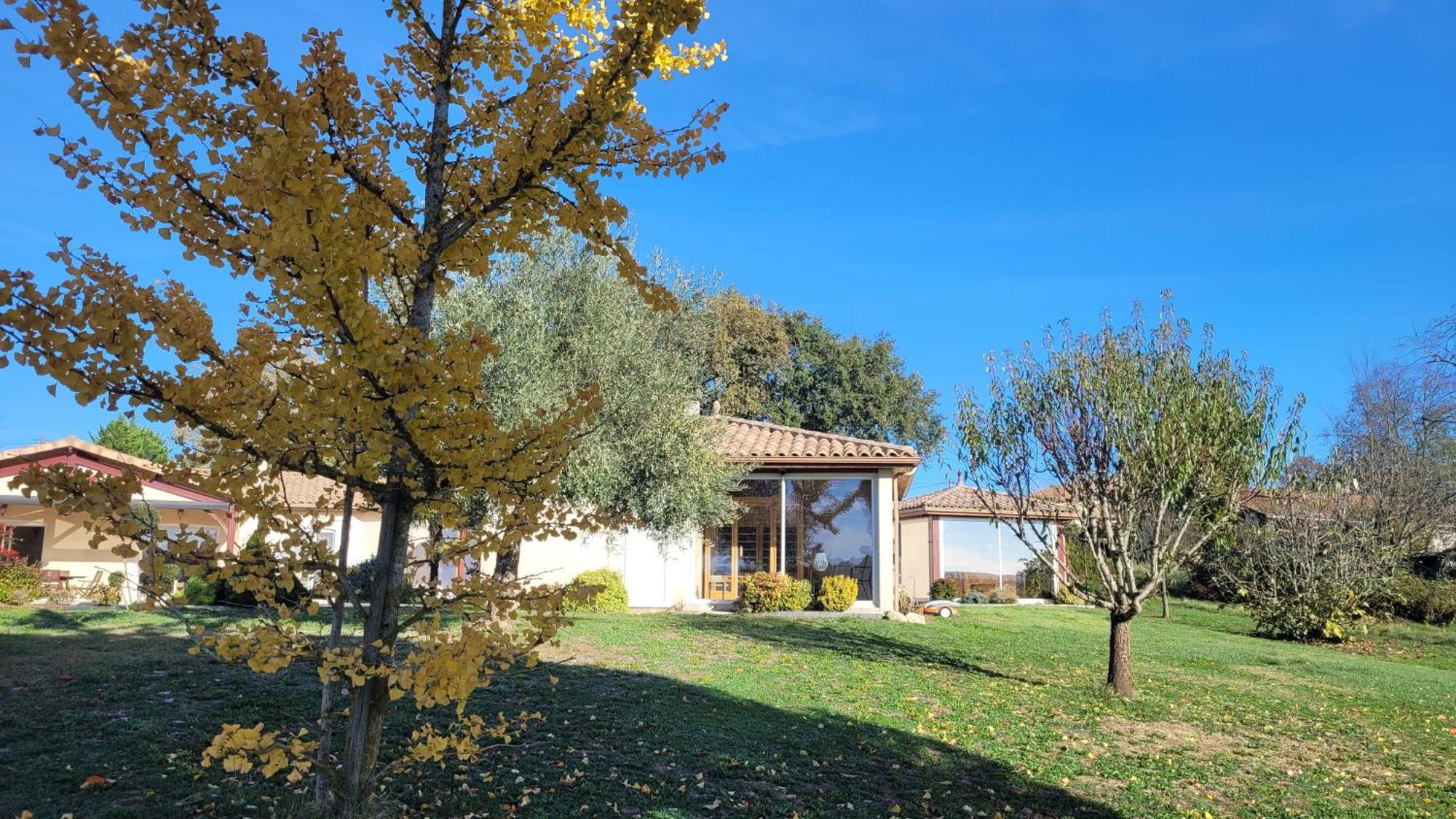 Le Clos Castel - Gite Equipe Casteljaloux Exteriör bild