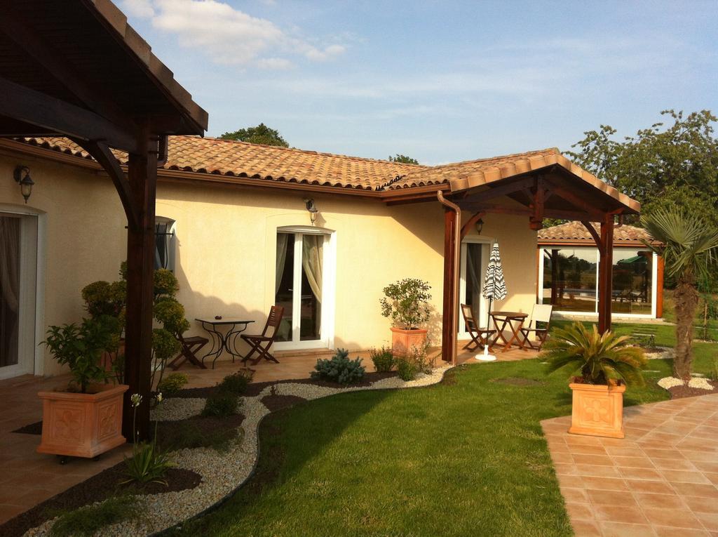 Le Clos Castel - Gite Equipe Casteljaloux Exteriör bild