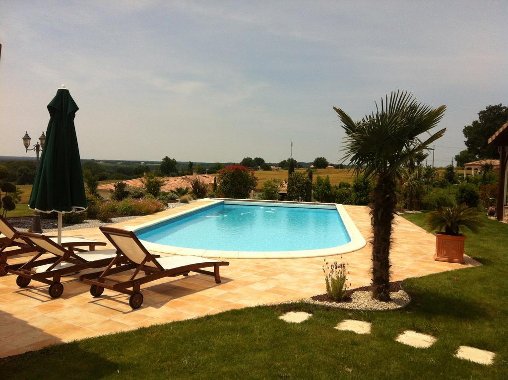 Le Clos Castel - Gite Equipe Casteljaloux Exteriör bild