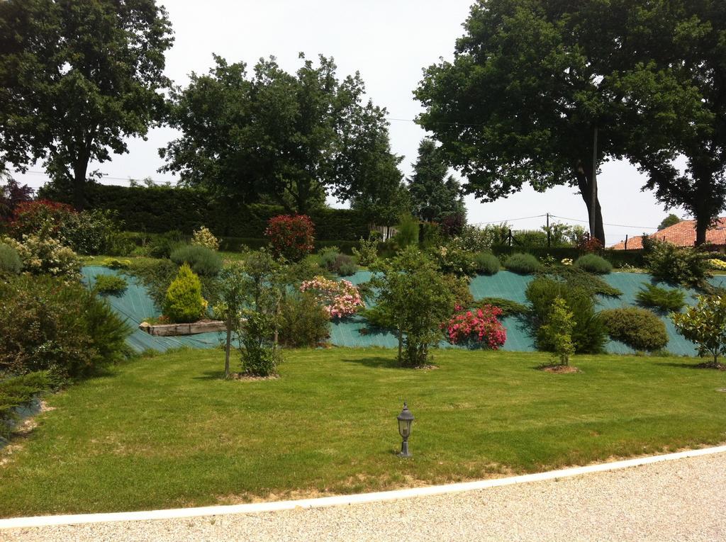 Le Clos Castel - Gite Equipe Casteljaloux Exteriör bild